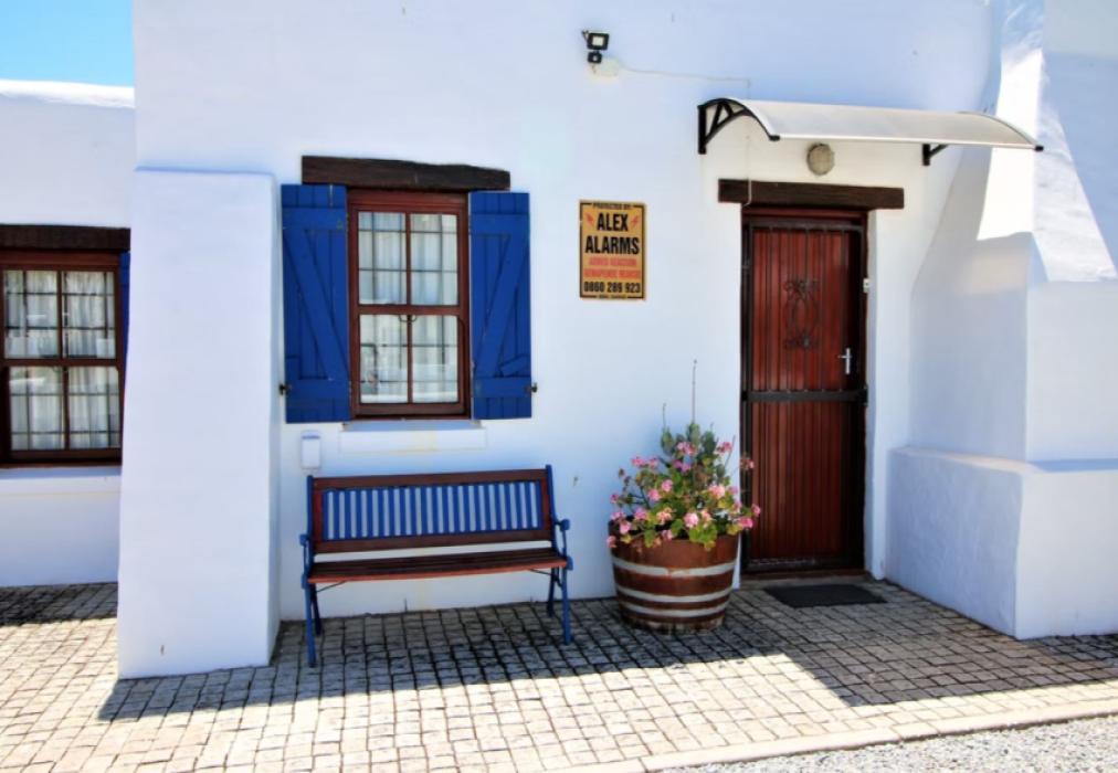 Baywatch Cottage